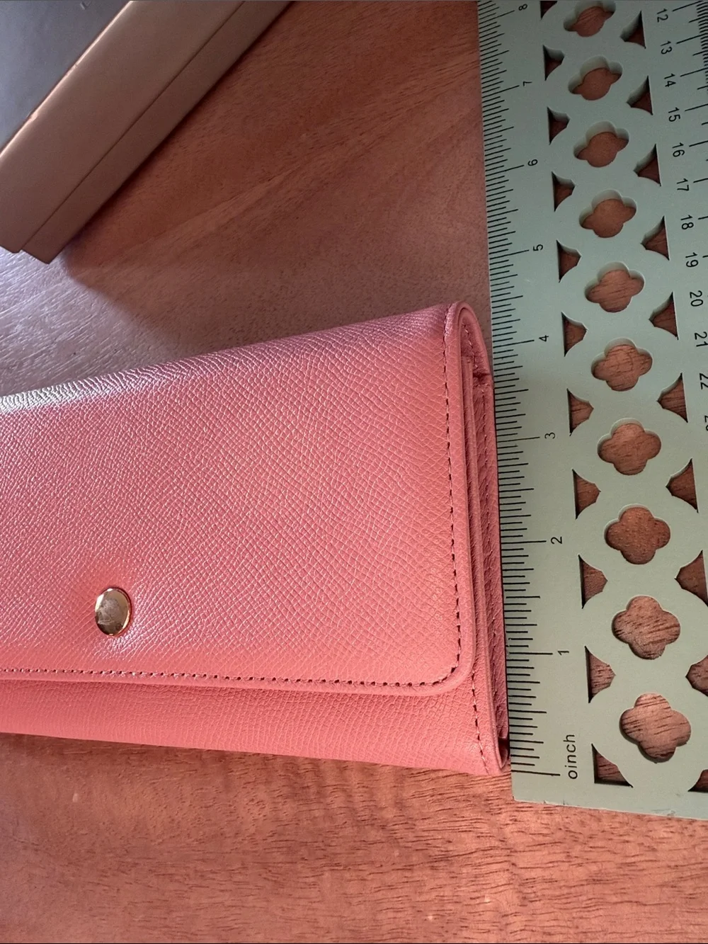 Levenger elegant pink